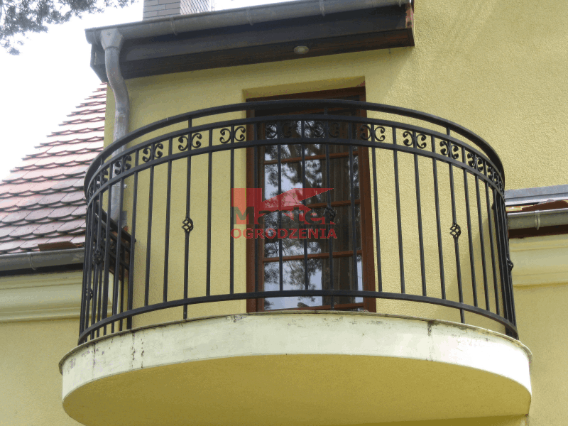 balustrada balkon okrągły balustrada metalowa kuta wrocław