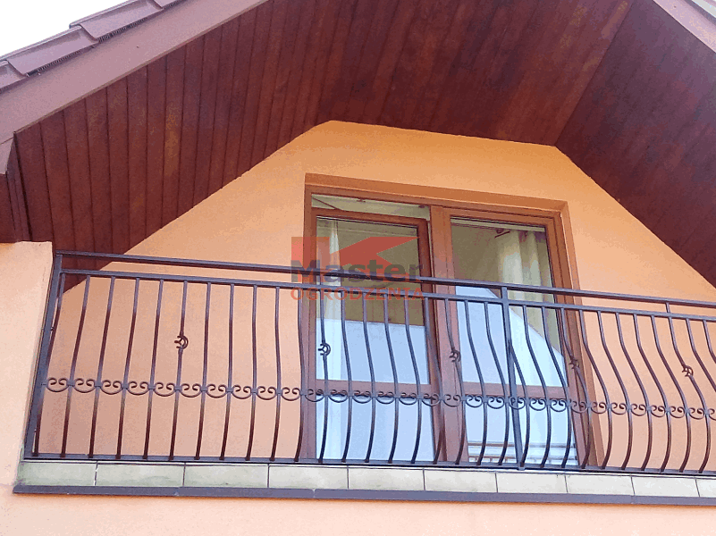 balustrada balkonowa wrocław z brzuszkiem wypukła stylowa
