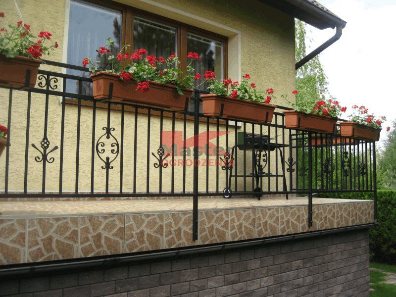 balustrada balkonowa kuta metalowa ozdoby