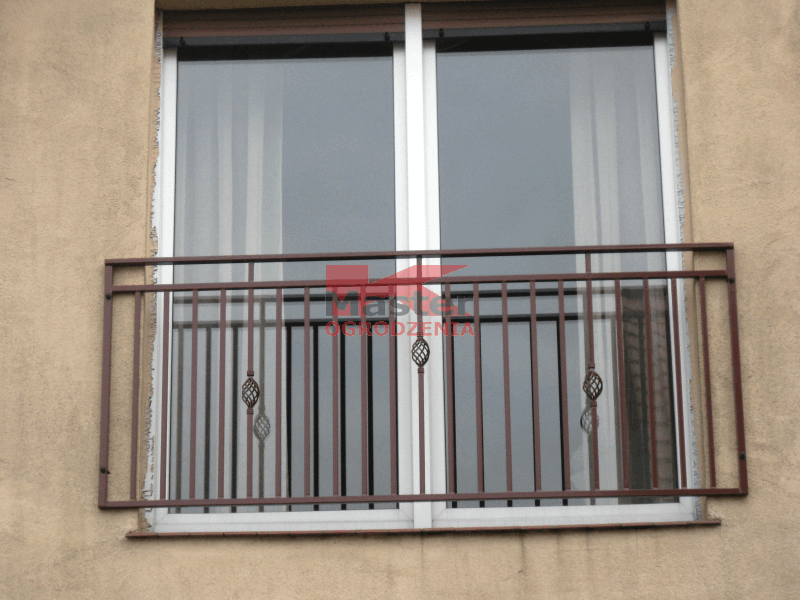 balustrada barierka okienna wrocław francuska metalowa szyszki koszyczki
